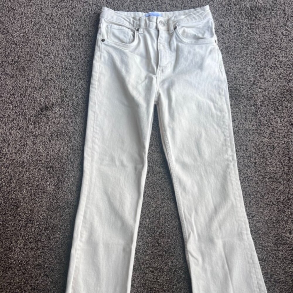 Cream Jeans